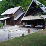 Casa de Férias Dada Kanjon Grmusa