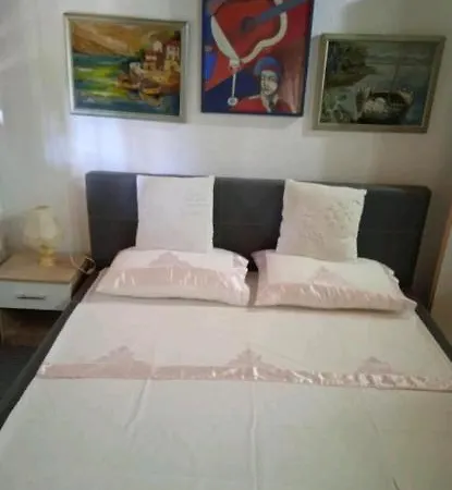 Dada Kanjon Grmusa *