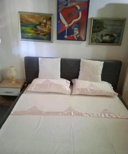 Dada Kanjon Grmusa *