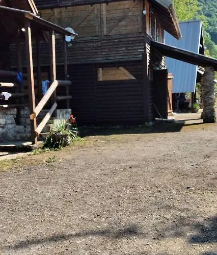 Dada Kanjon Grmusa Casa de Férias Bihać